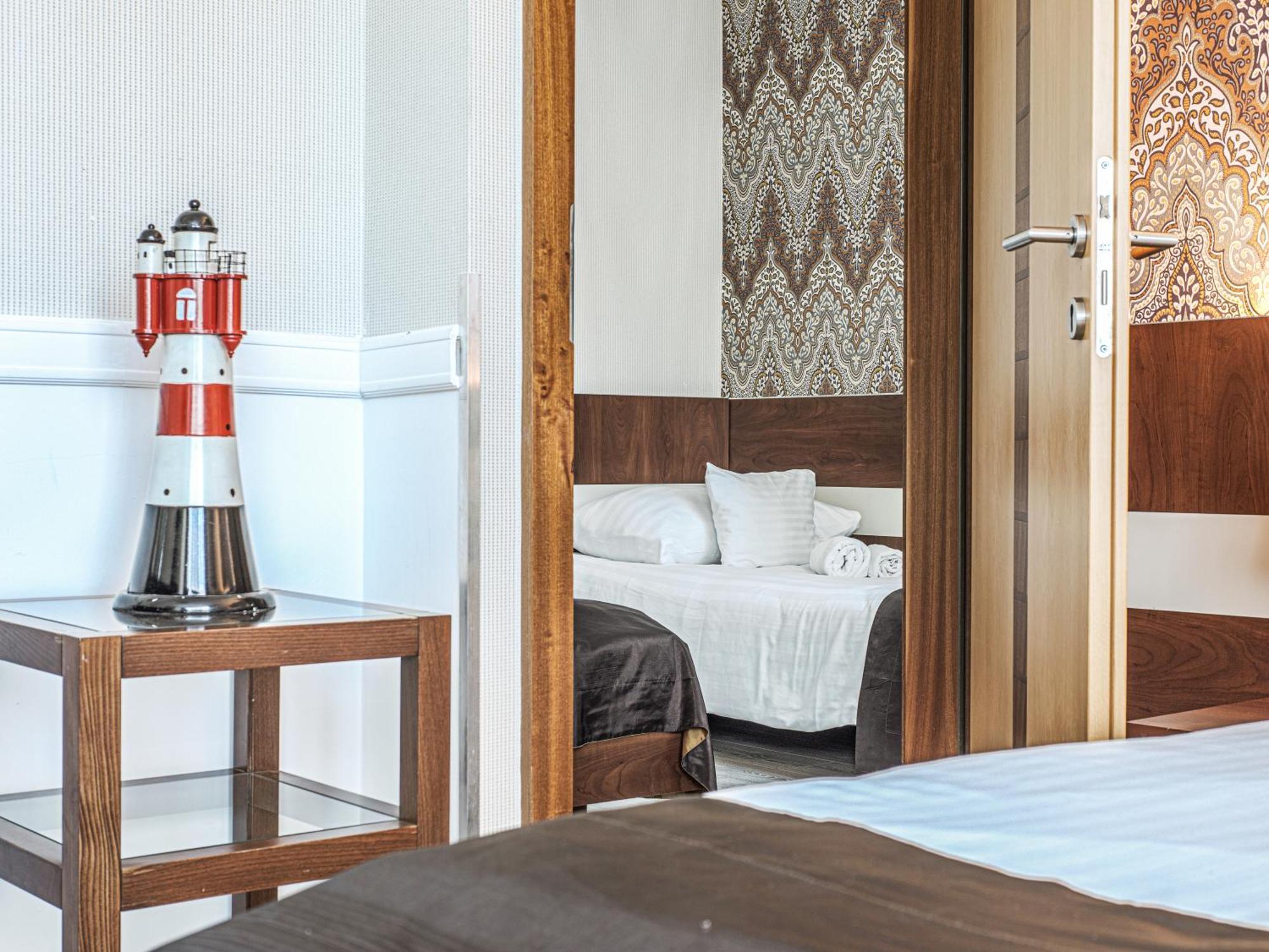 Holiday Beach Budapest Wellness Hotel With Sauna Park Buitenkant foto