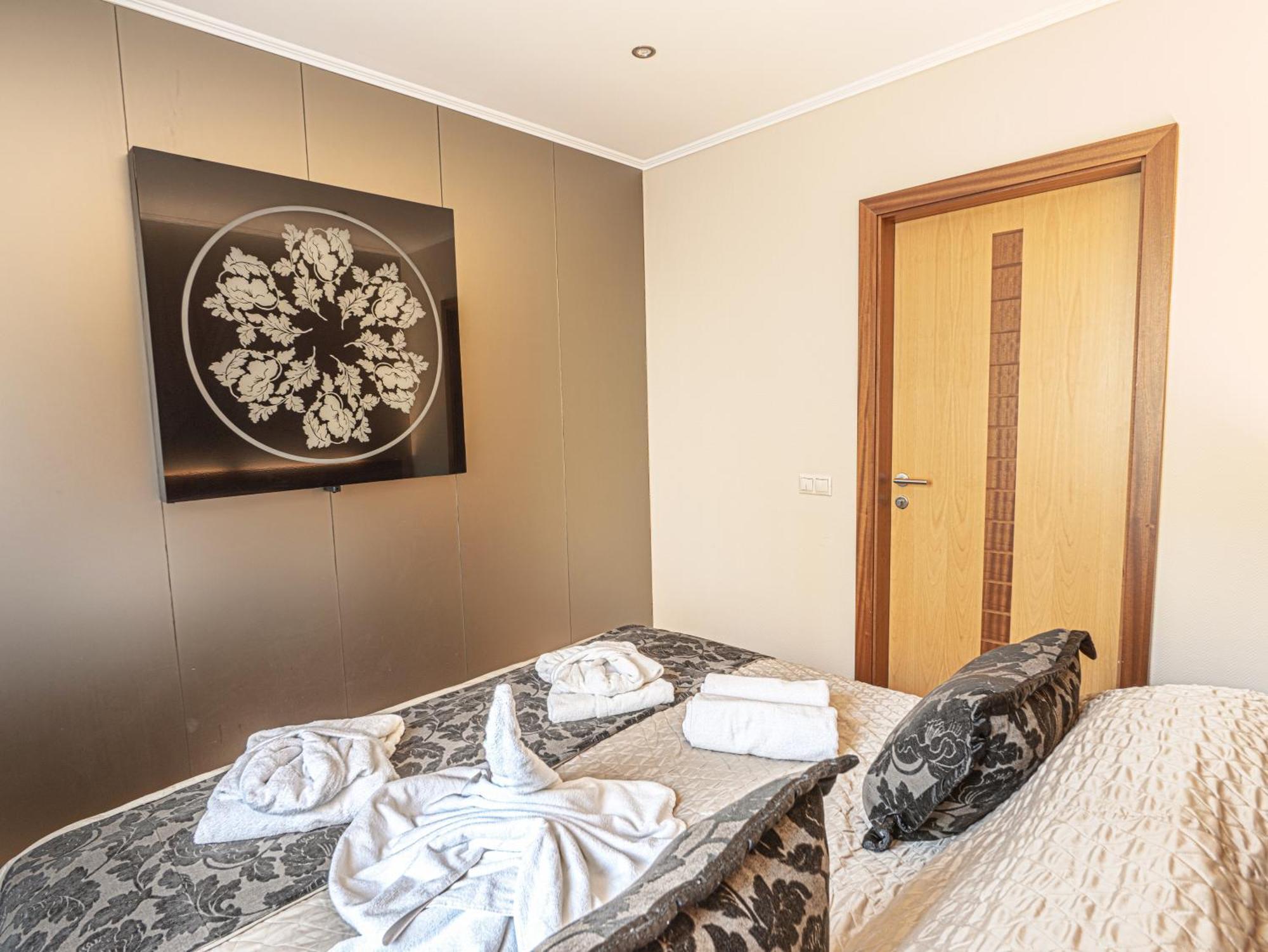 Holiday Beach Budapest Wellness Hotel With Sauna Park Buitenkant foto