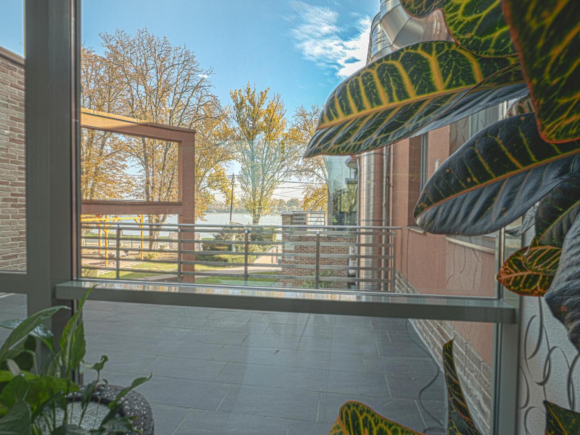 Holiday Beach Budapest Wellness Hotel With Sauna Park Buitenkant foto