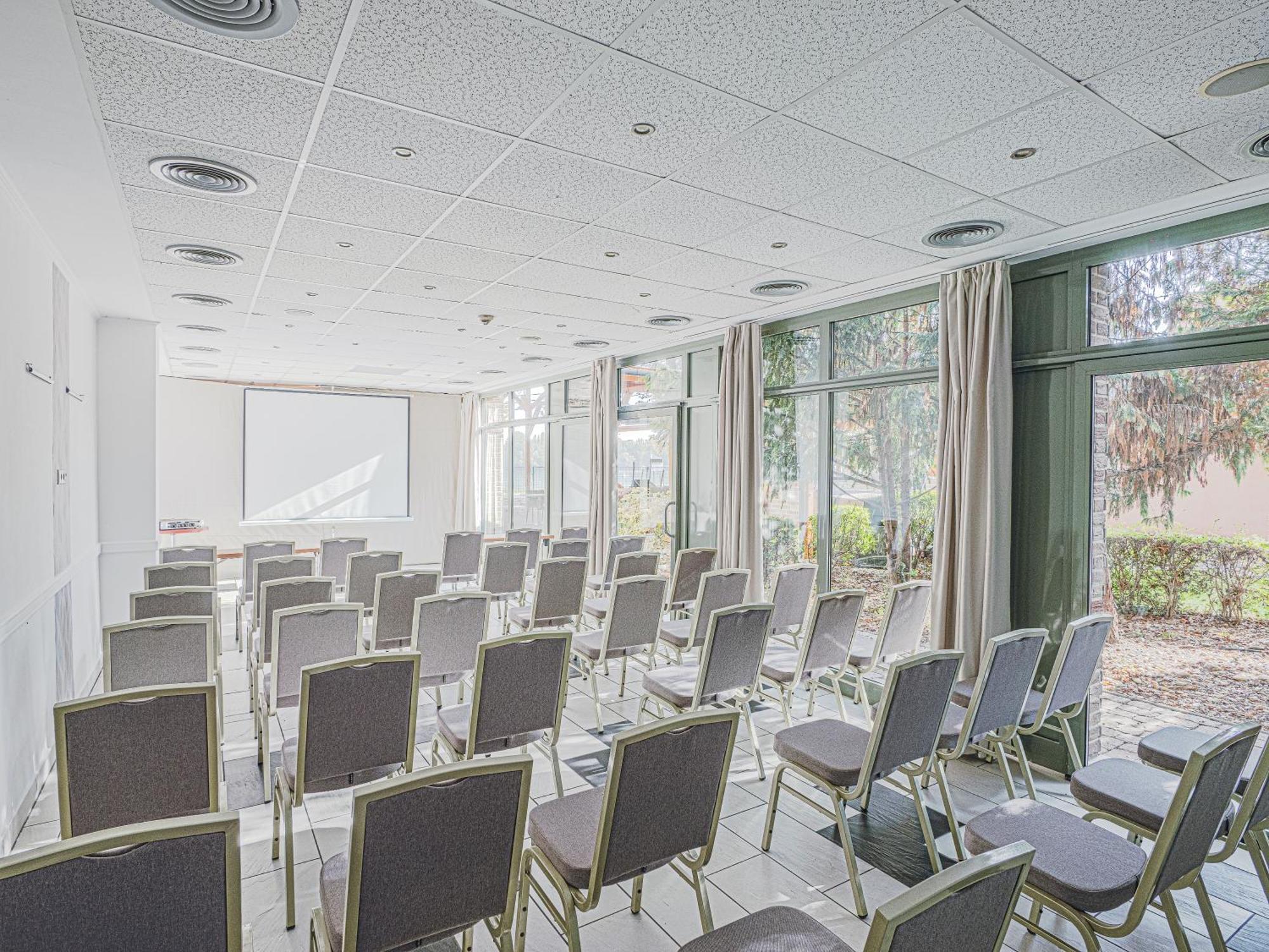 Holiday Beach Budapest Wellness Hotel With Sauna Park Buitenkant foto