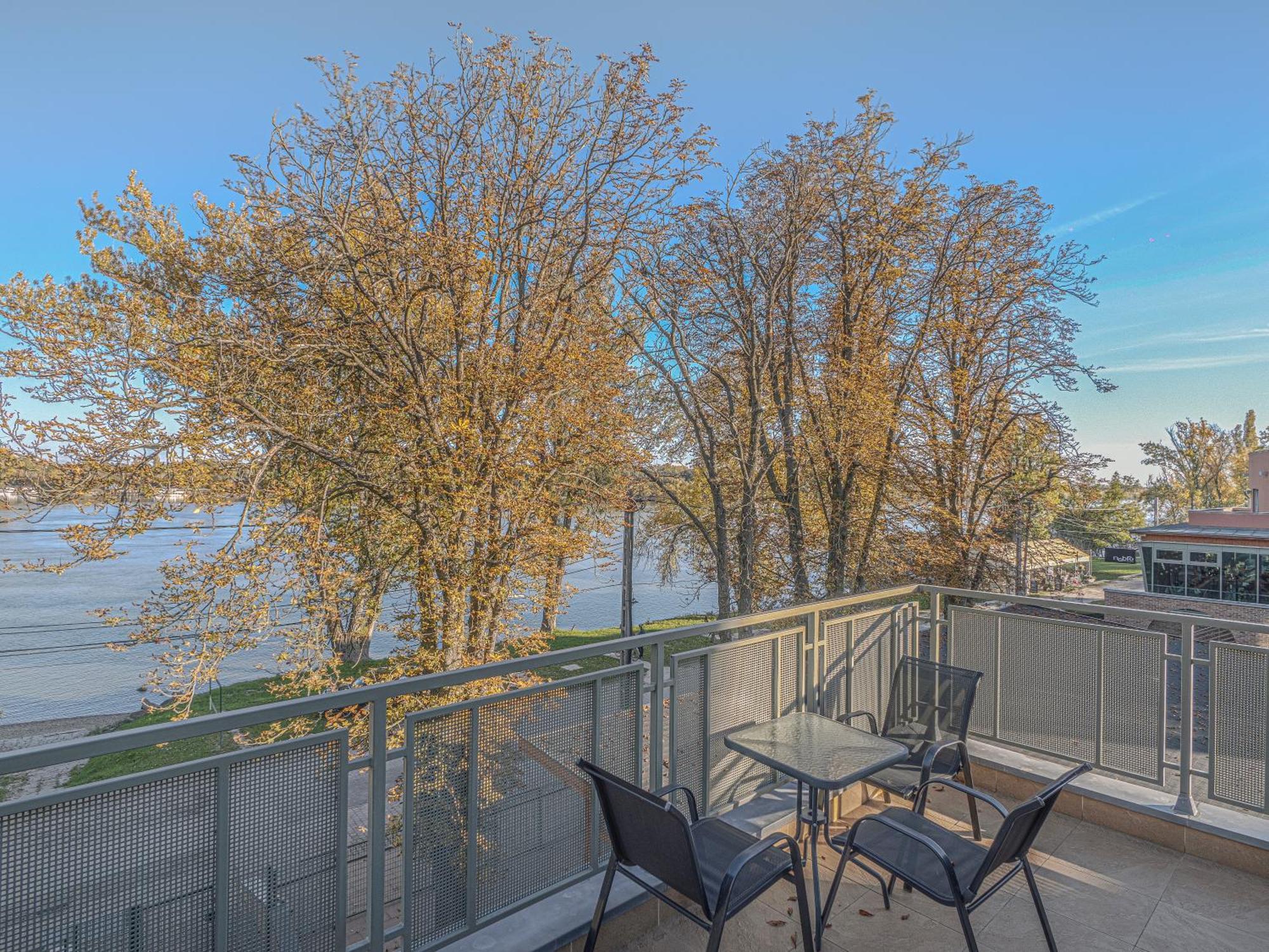 Holiday Beach Budapest Wellness Hotel With Sauna Park Buitenkant foto