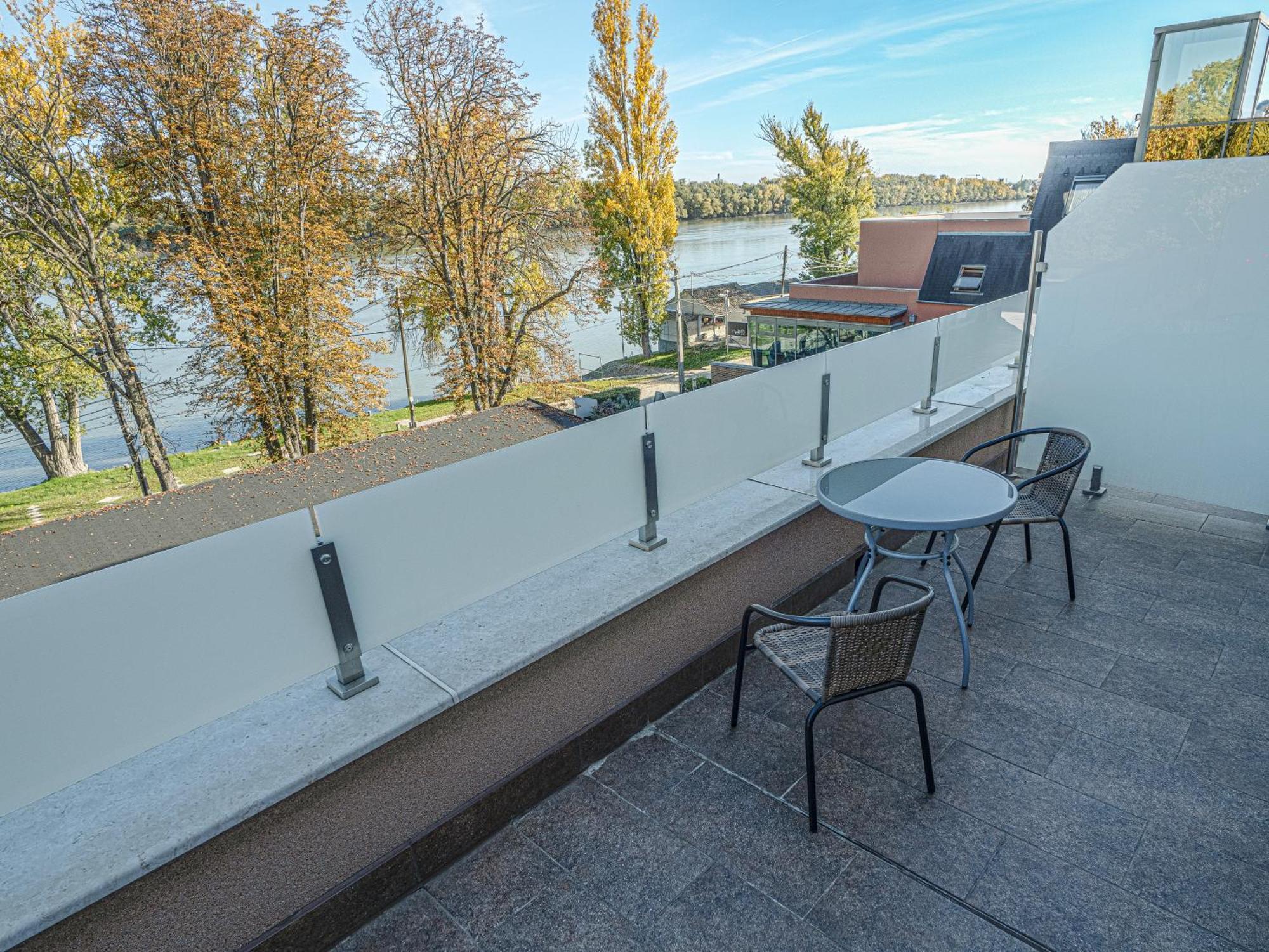 Holiday Beach Budapest Wellness Hotel With Sauna Park Buitenkant foto